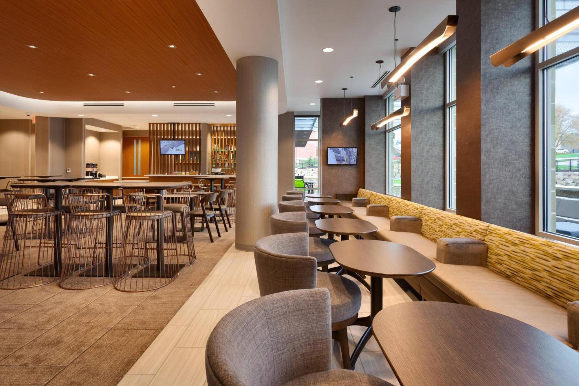 Springhill Suites By Marriott Coralville Extérieur photo