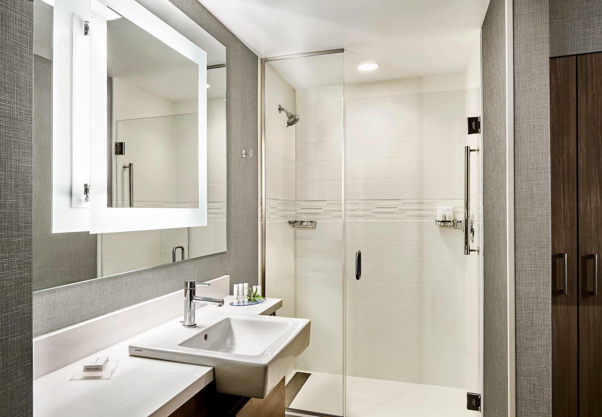 Springhill Suites By Marriott Coralville Extérieur photo
