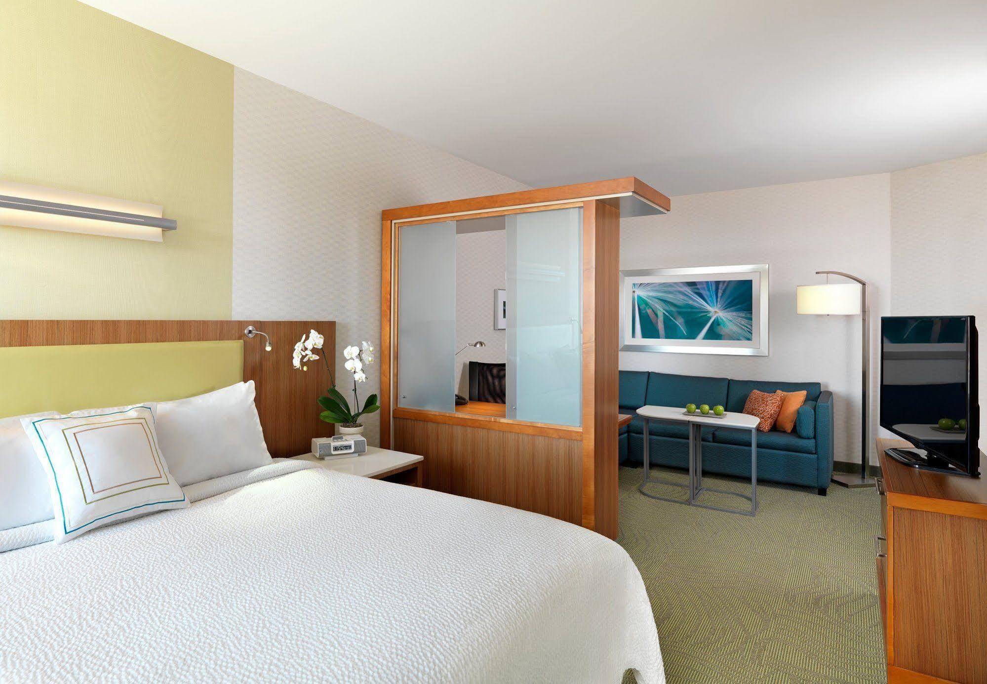 Springhill Suites By Marriott Coralville Extérieur photo